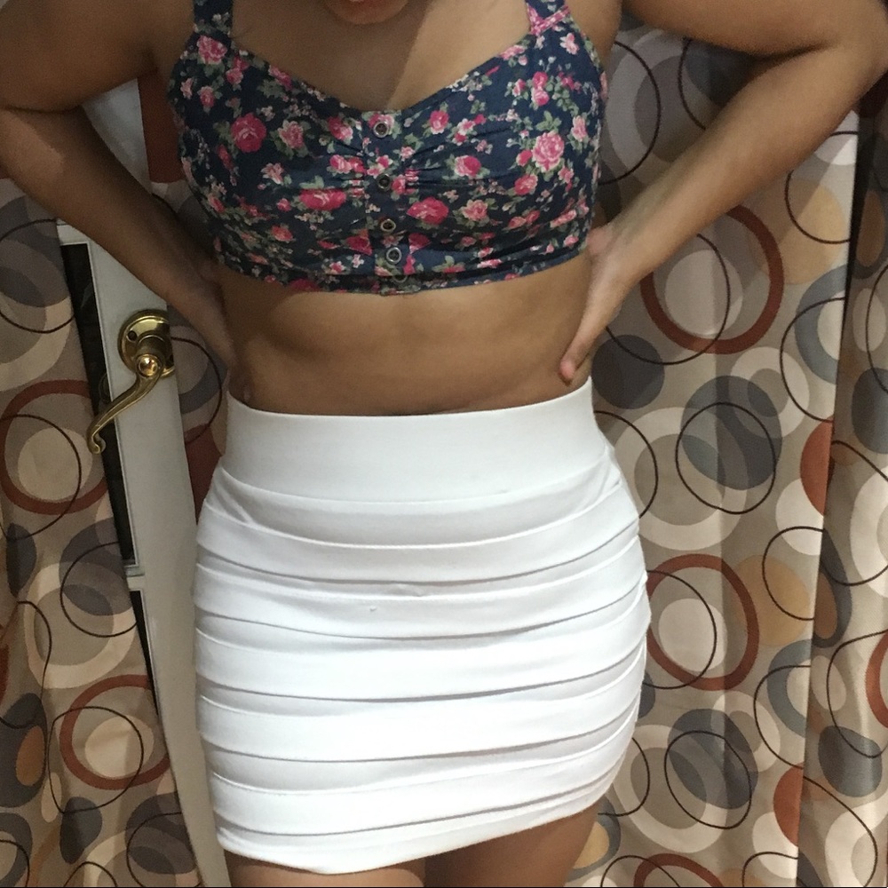 Wet seal Skirt